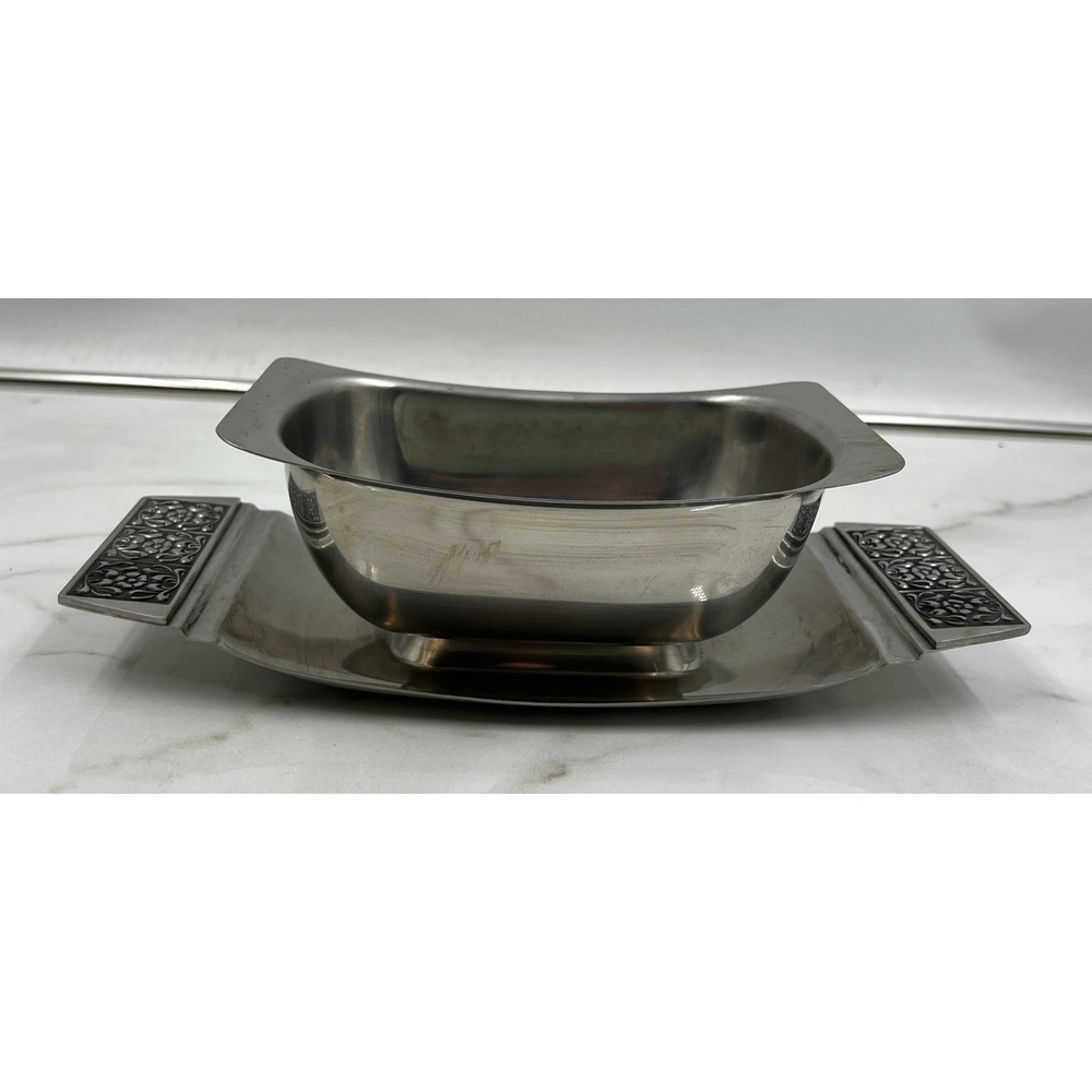 Stanley Roberts Velvet 18-8 Stainless Steel Gravy Boat Attached Tray MCM Floral